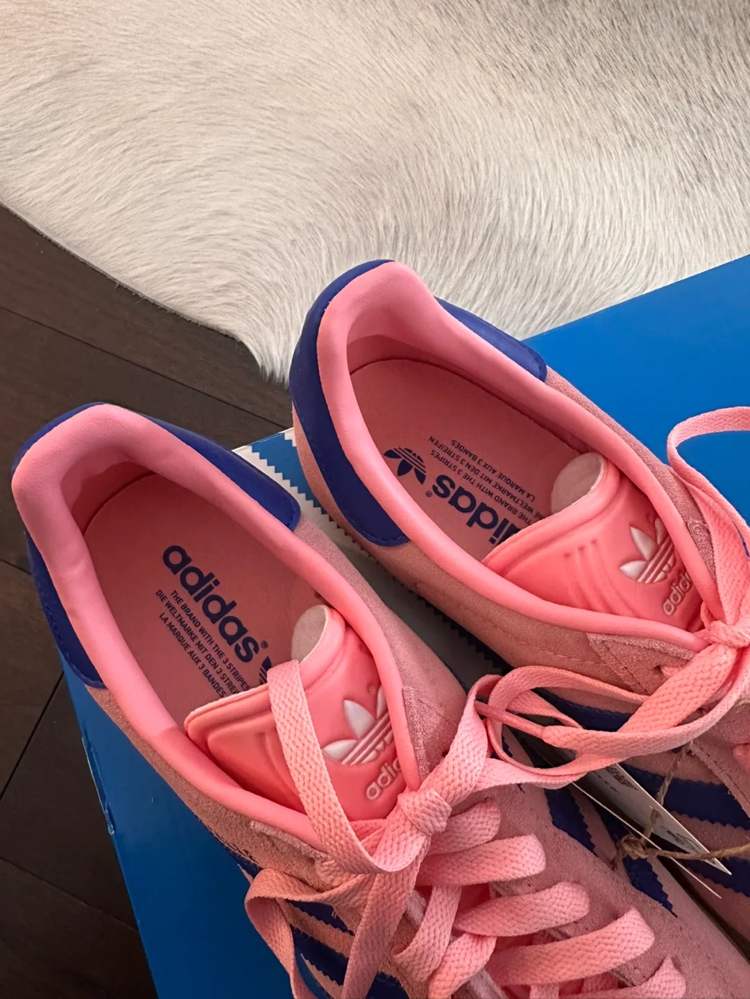 Adidas Gazelle Men’s/Women's Sneakers image indicator(3)