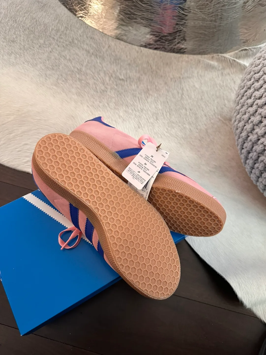 Adidas Gazelle Men’s/Women's Sneakers image indicator(4)