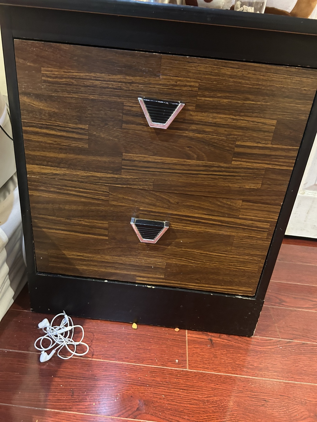 Two Vintage Wooden Two-Drawer Nightstands - photo 2