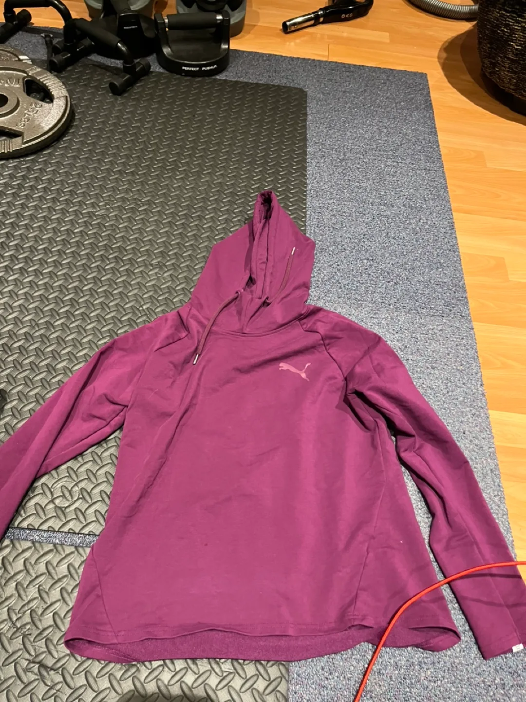 Puma Women's Purple Hoodie Size Large image indicator(3)
