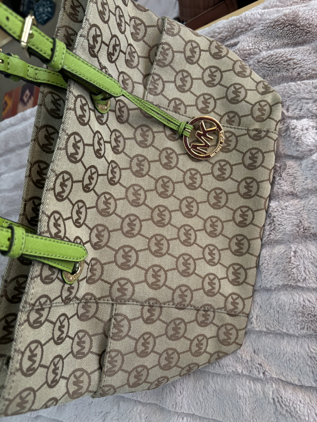 Michael Kors Beige and Lime Green Tote Bag - photo 5
