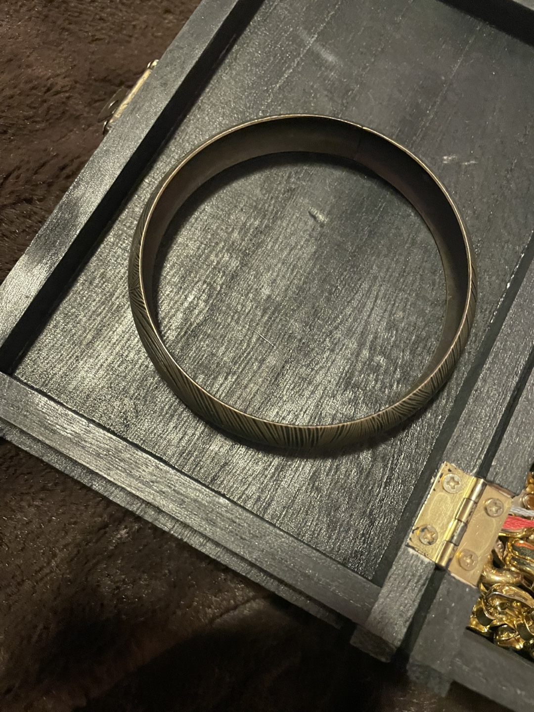 Gold-toned etched bangle bracelet - photo 2
