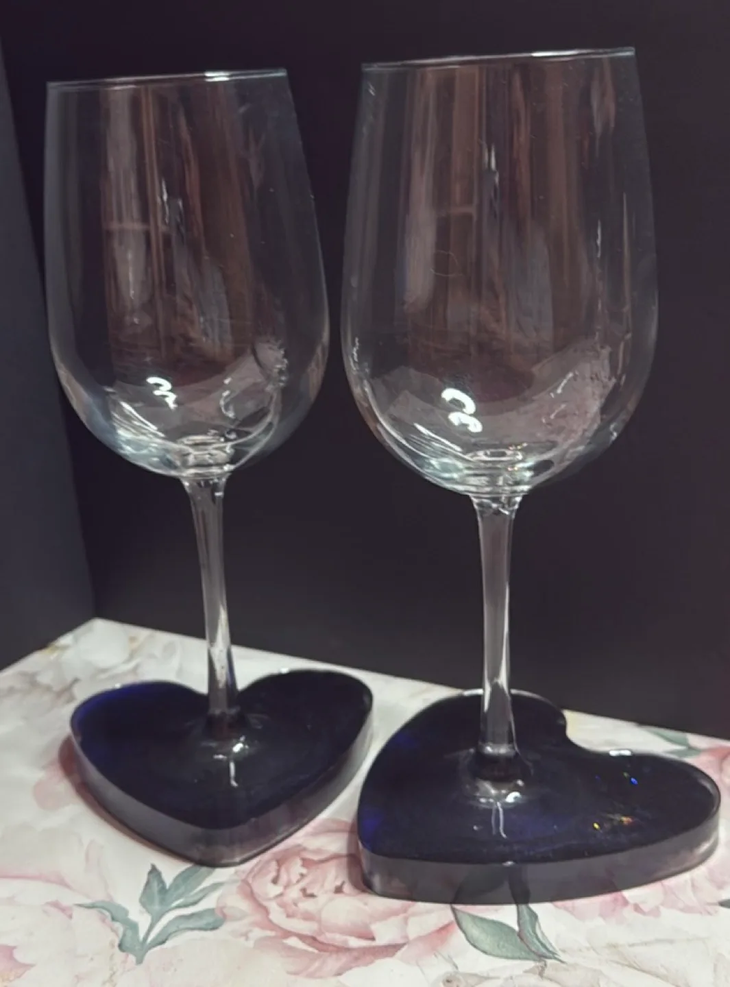 Champagne flutes with handmade resin heart coasters image indicator(4)