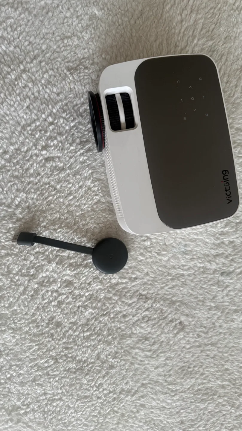 VICGSING Mini Projector with Google Chromecast thumbnail
