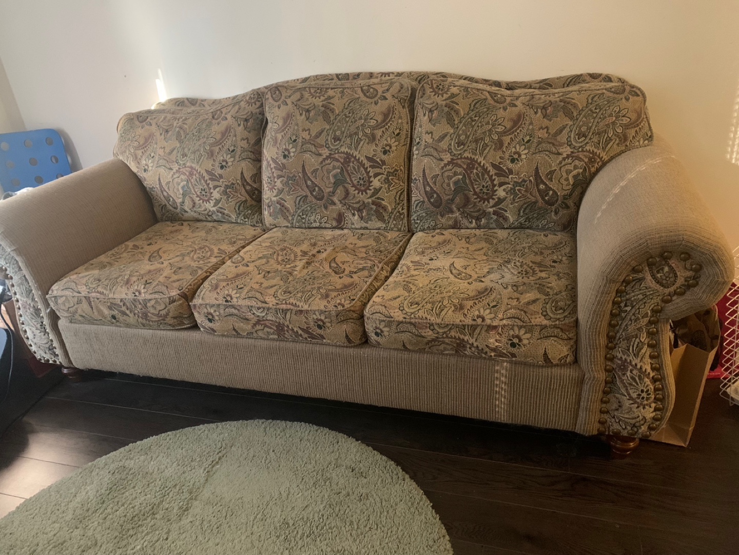 Matching Sofa and Chaise Lounge Set