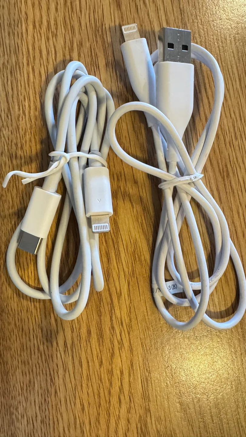 Two non apple White Lightning Cables image indicator(2)
