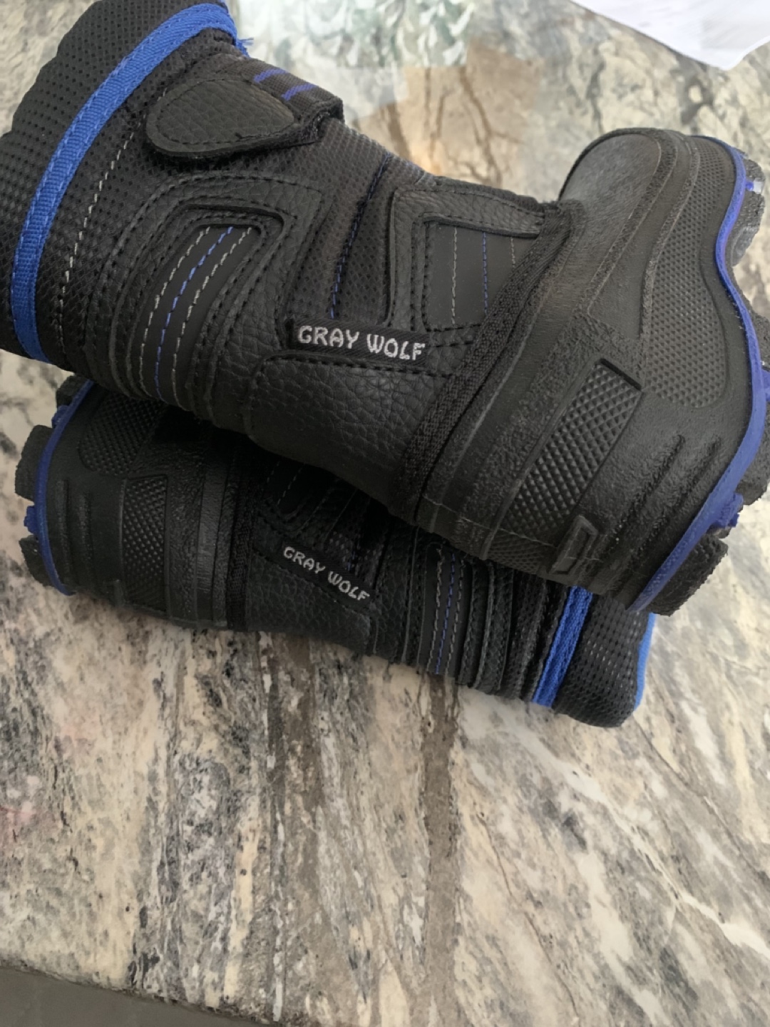 Gray Wolf Kids' Winter Boots - Size 11 - photo 3