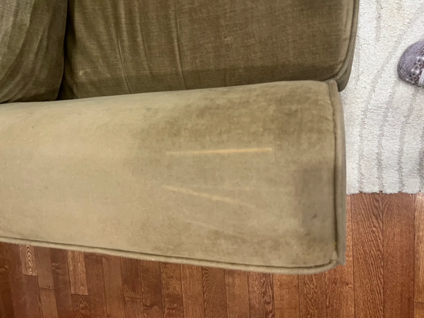 Used Decor Rest Pull Out Couch image indicator(3)