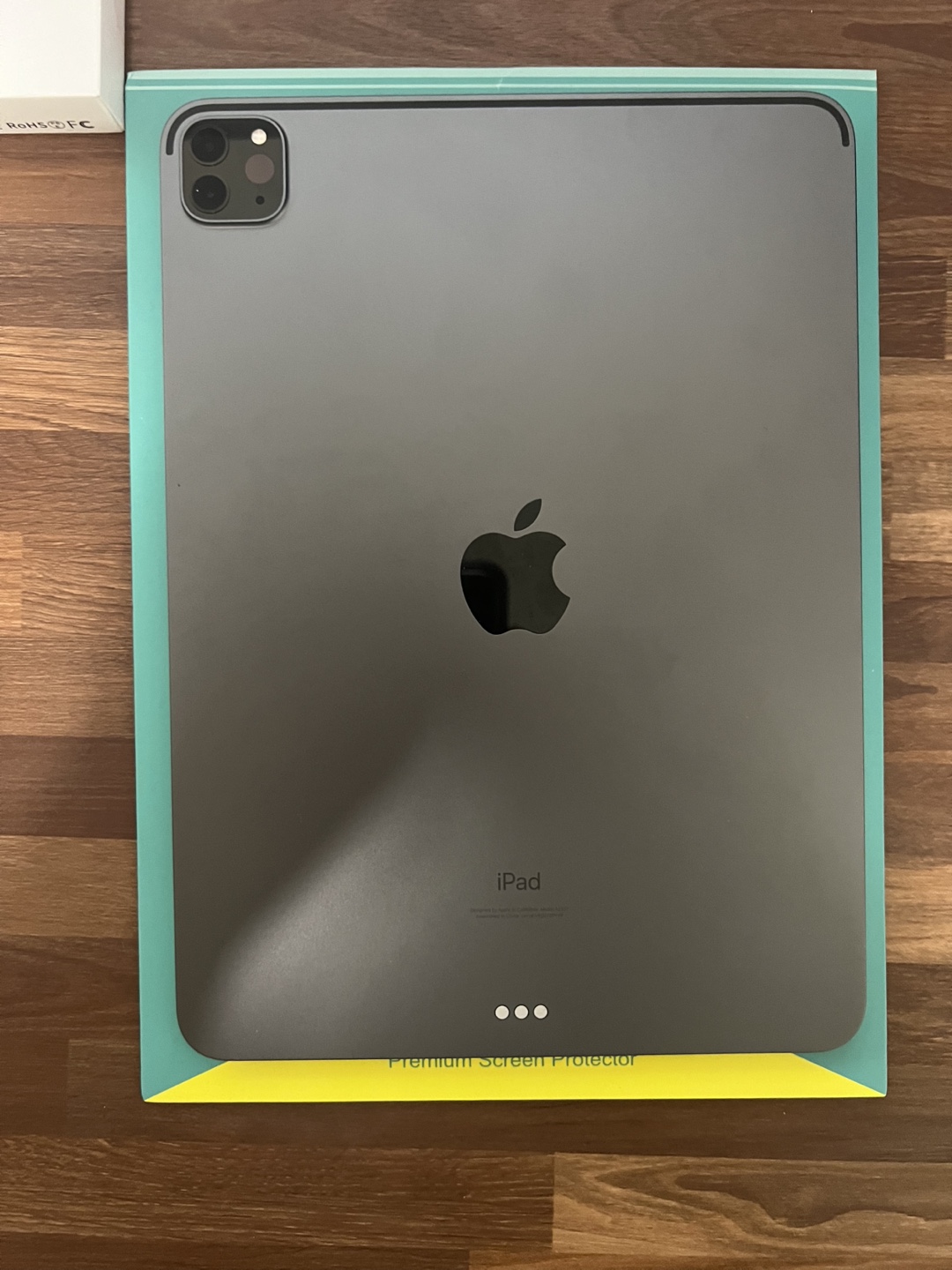 iPad Pro 11-inch with Accessories - photo 2