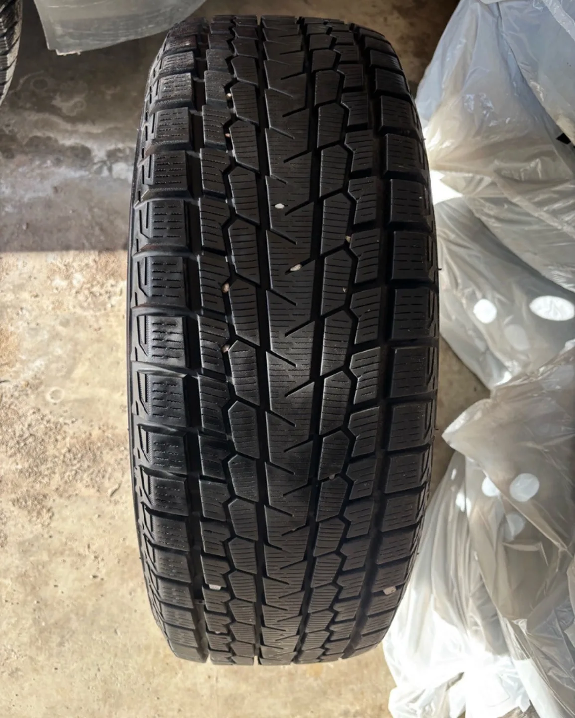 YOKOHAMA ice GUARD G075 235/60R18 107T image indicator(2)