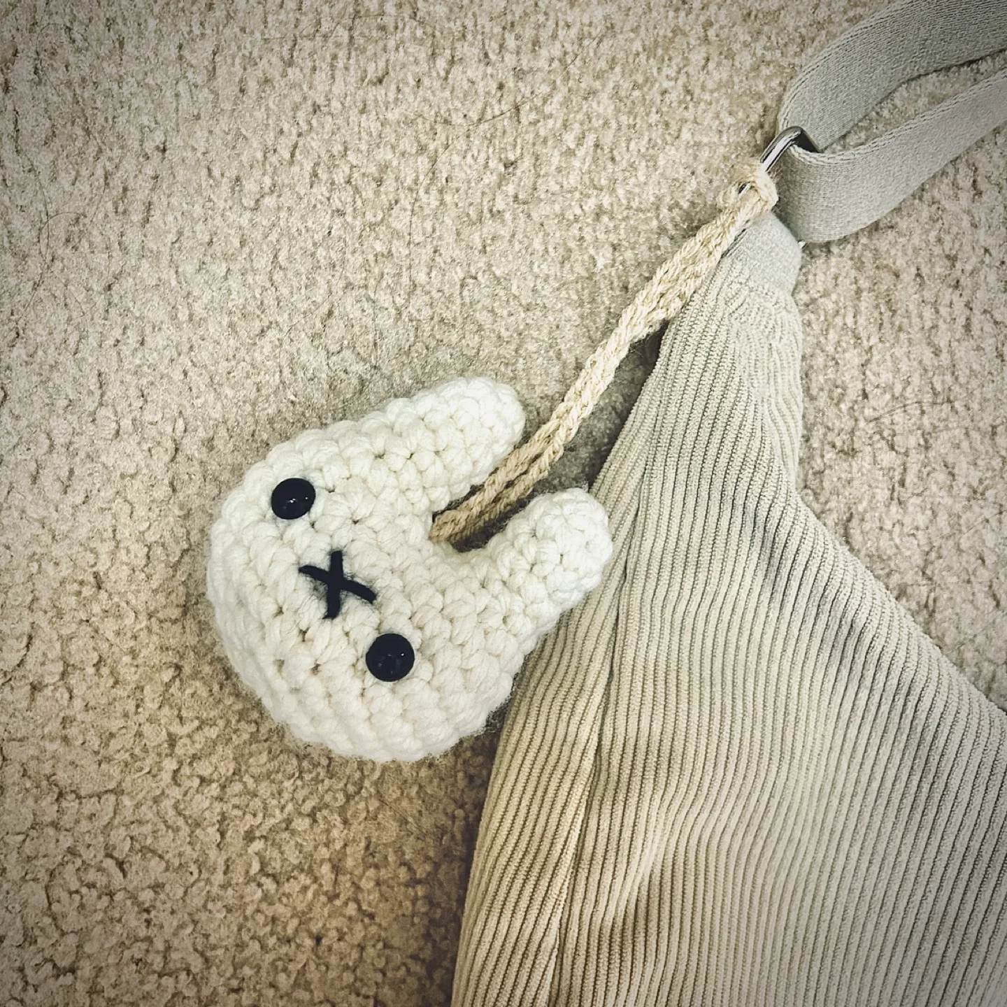 Crochet Miffy Bunny Bag Charm / Keychain image indicator(5)