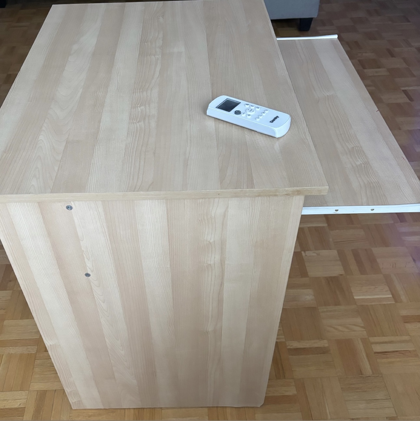 Small Computer Desk with Keyboard Tray - photo 2