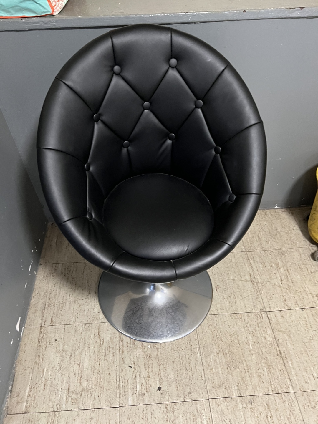 Black Leather Swivel Chair
