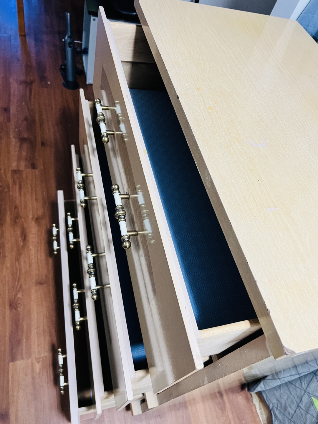 Wooden Dresser - photo 2