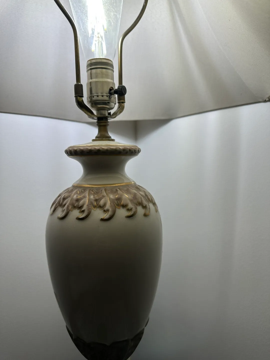 Elegant Table Lamp with Beige Shade image indicator(2)
