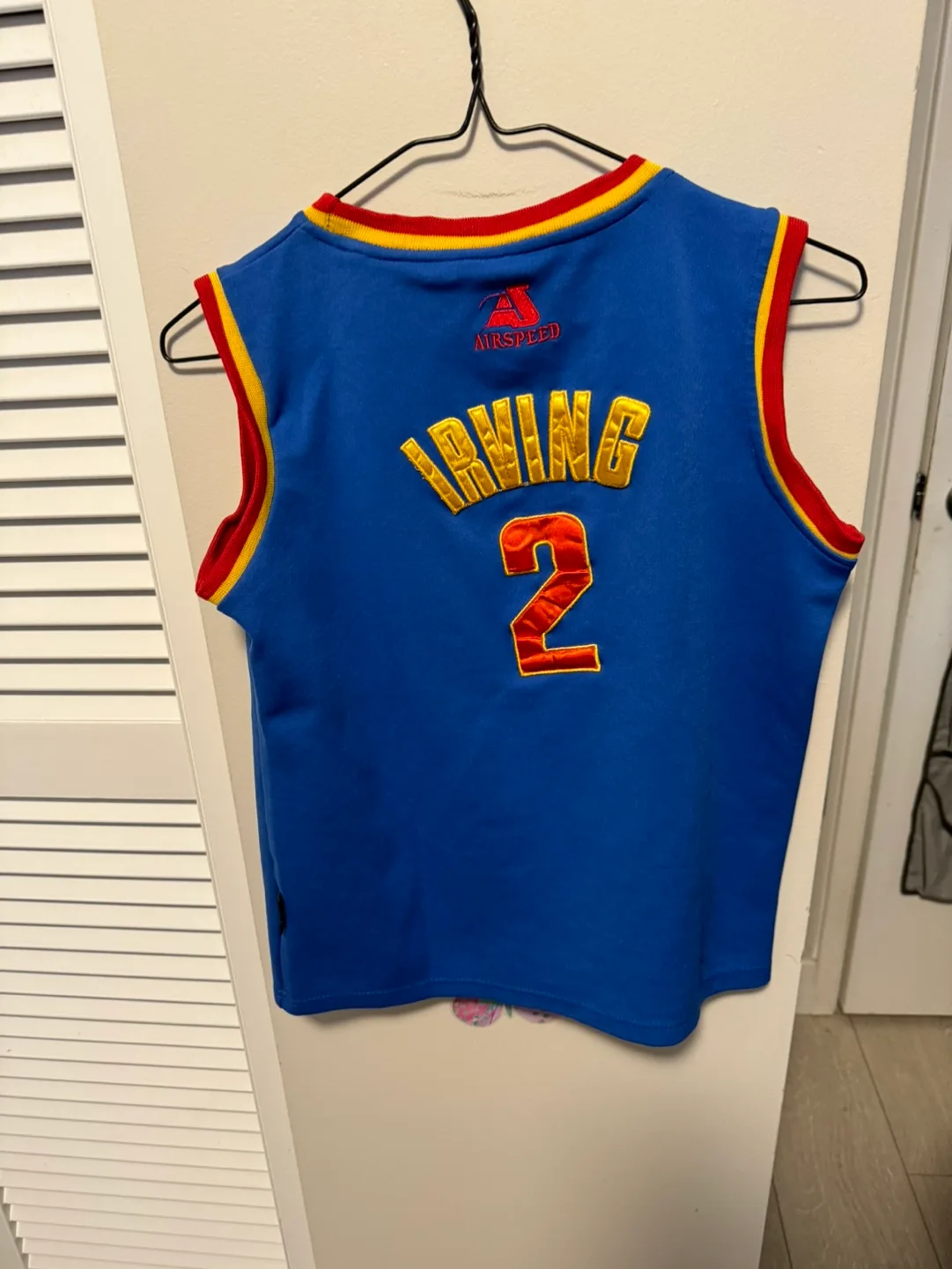 Kids Kyrie Irving #2 Cleveland Cavaliers Jersey image indicator(2)