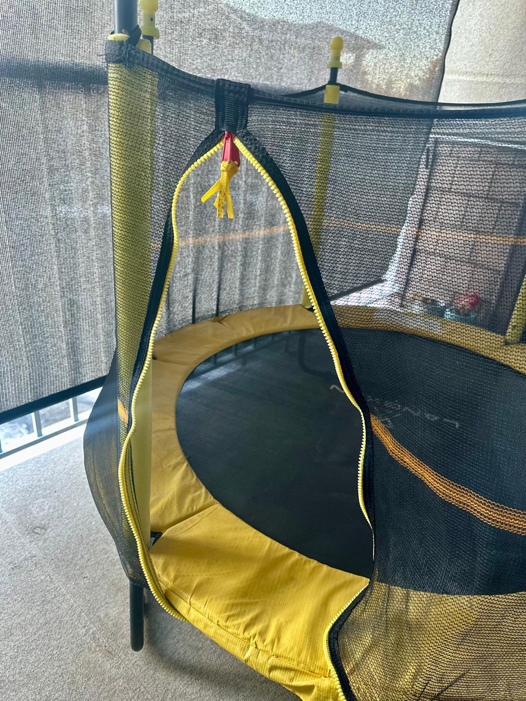 Kids' Trampoline with Safety Enclosure - photo 2
