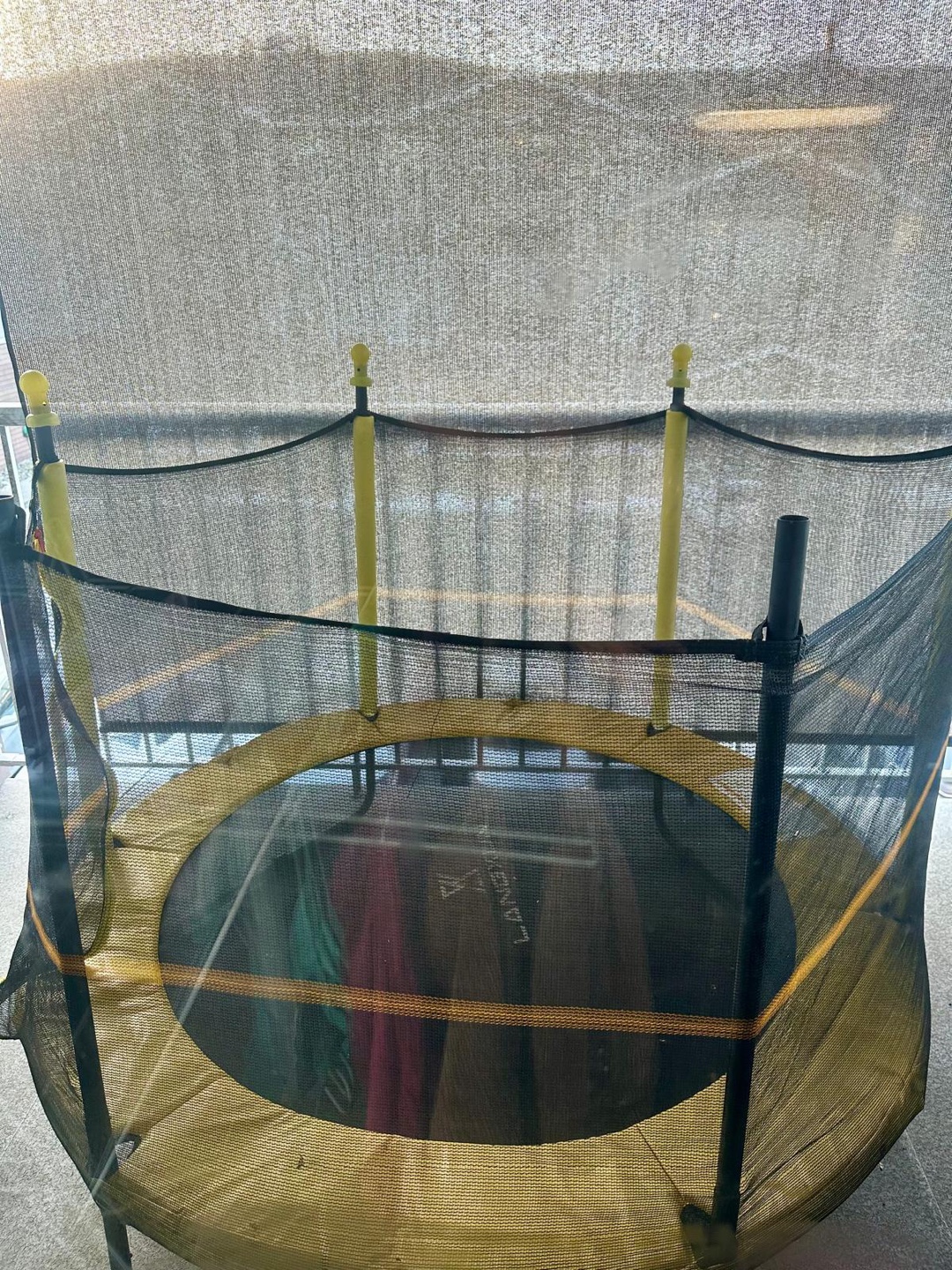 Kids' Trampoline with Safety Enclosure