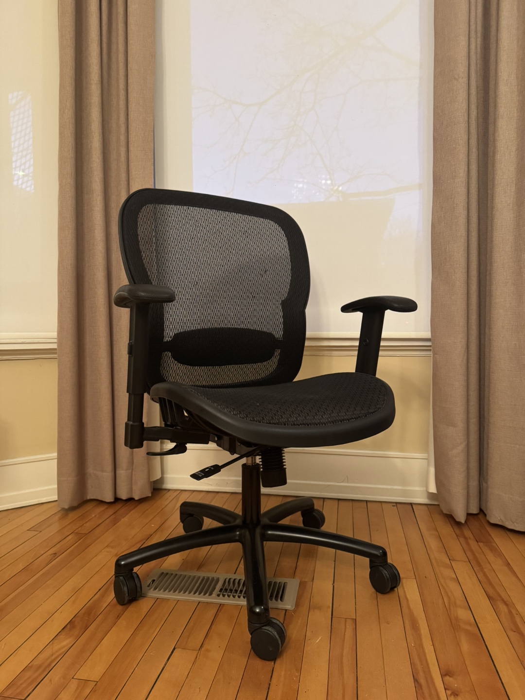 Office Chair - Mesh Back, Adjustable
