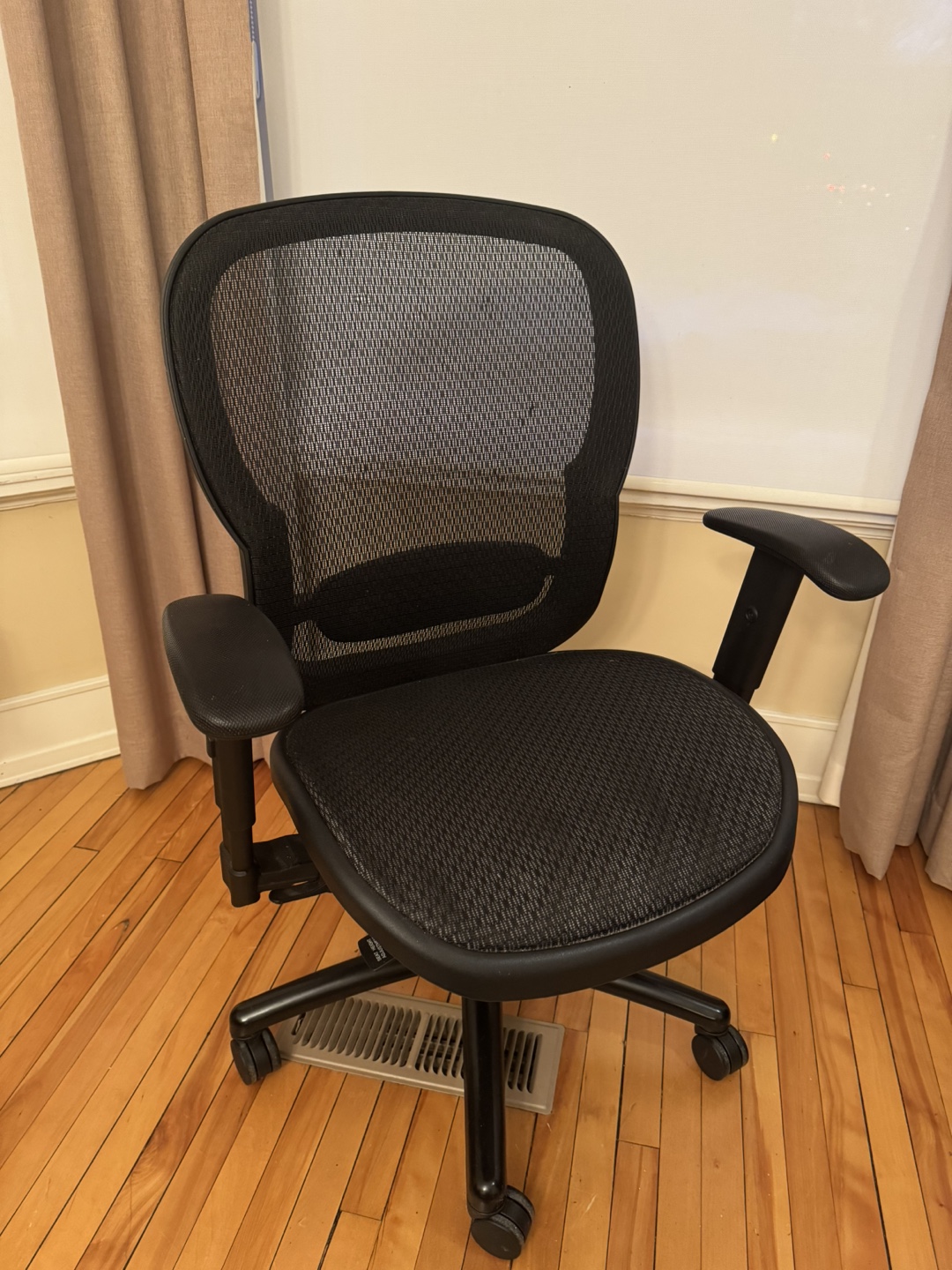 Office Chair - Mesh Back, Adjustable - photo 2