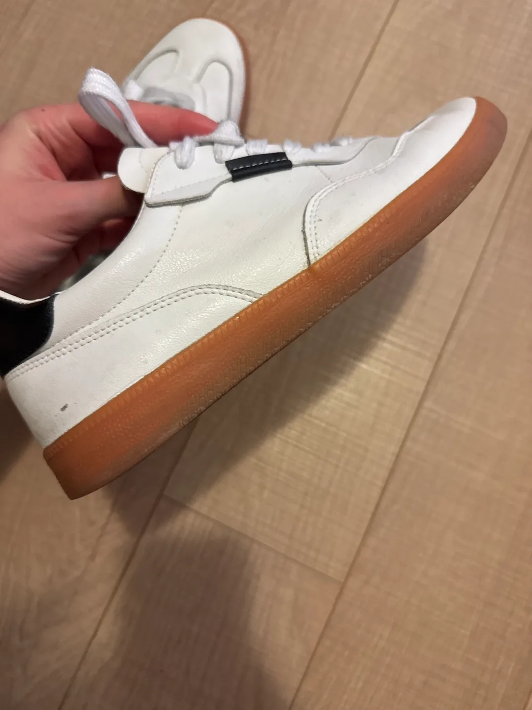 Rachel Zoe White Leather Sneakers image indicator(5)