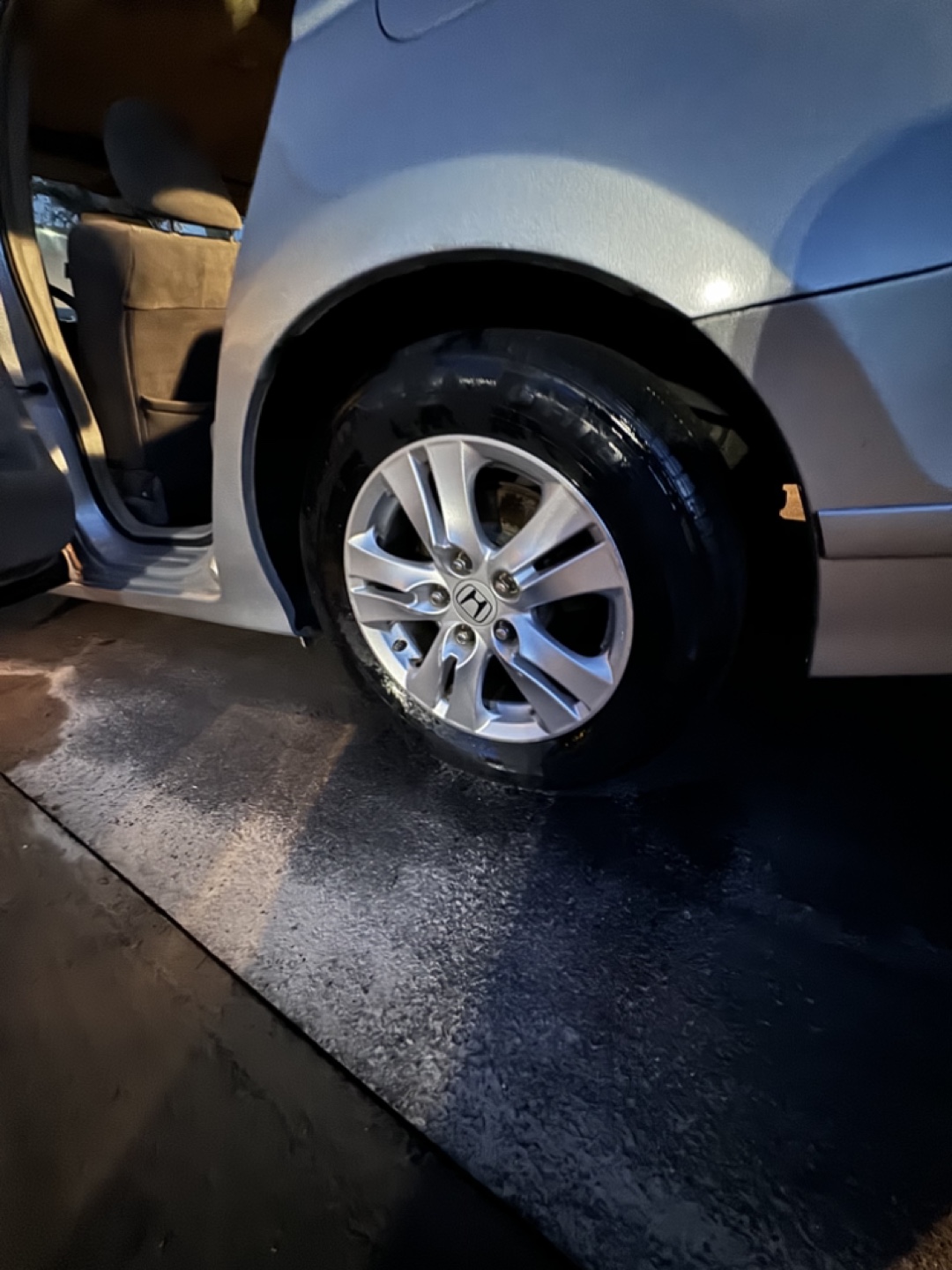 2009 Honda Accord Sedan - photo 4