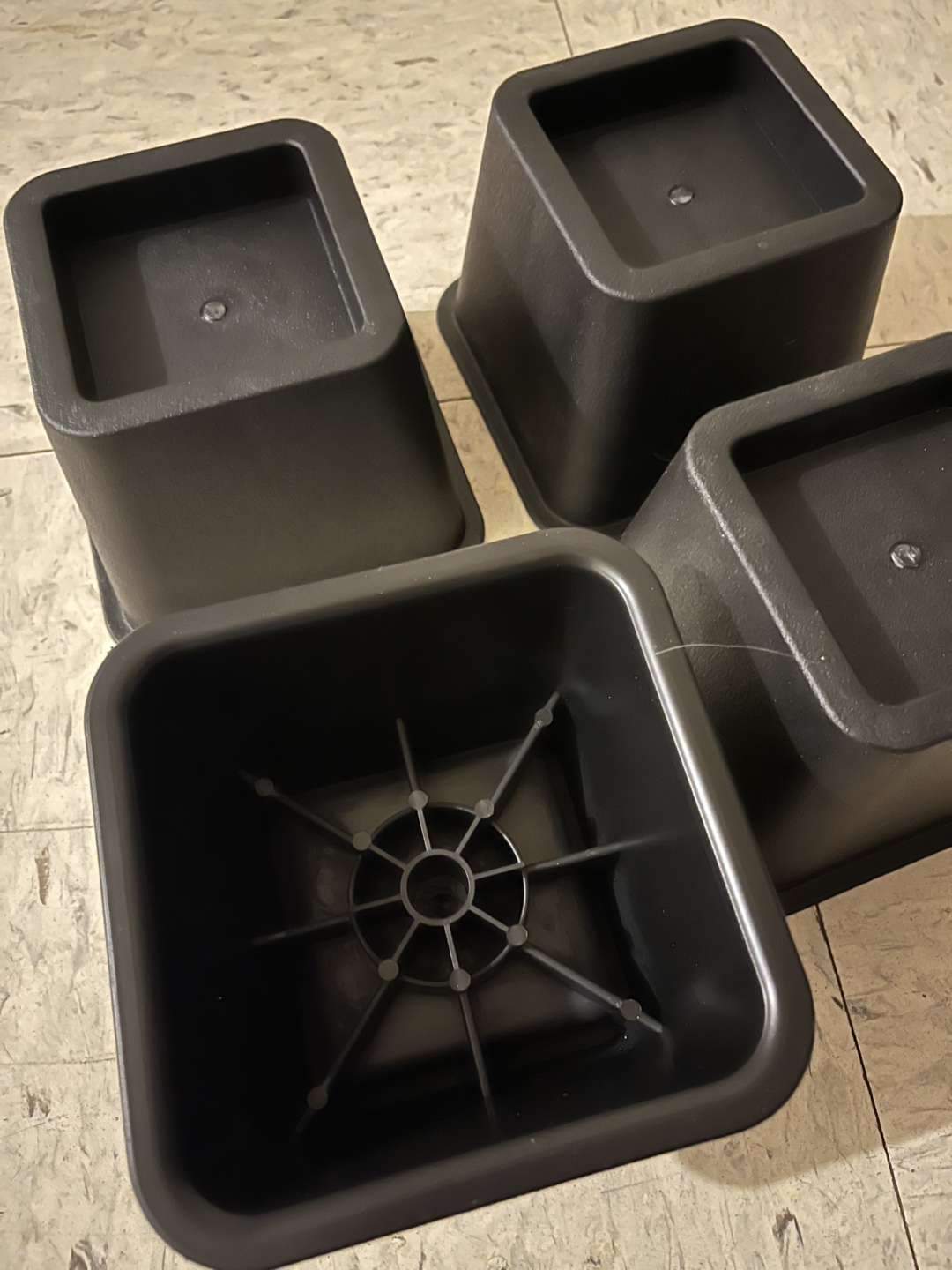 4 Bed and furniture Risers - photo 3