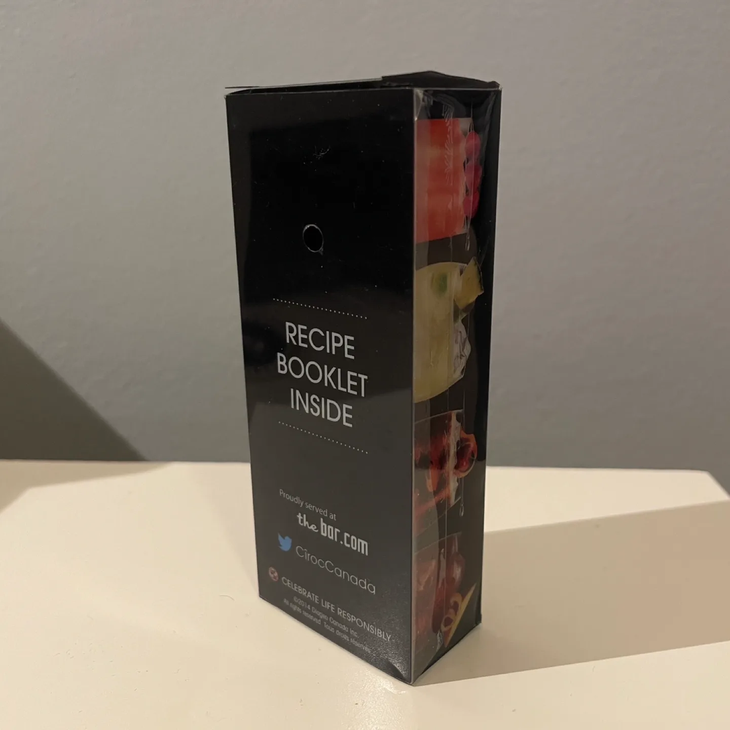 CÎROC Garnish Picks with Recipe Booklet image indicator(2)