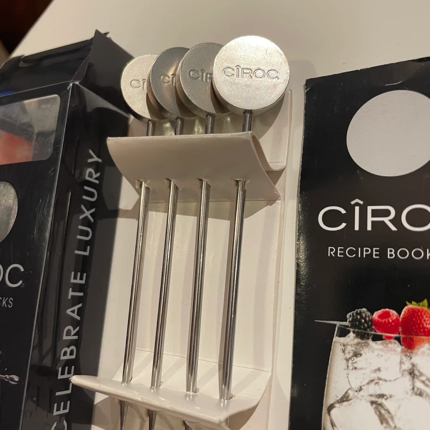 CÎROC Garnish Picks with Recipe Booklet image indicator(5)