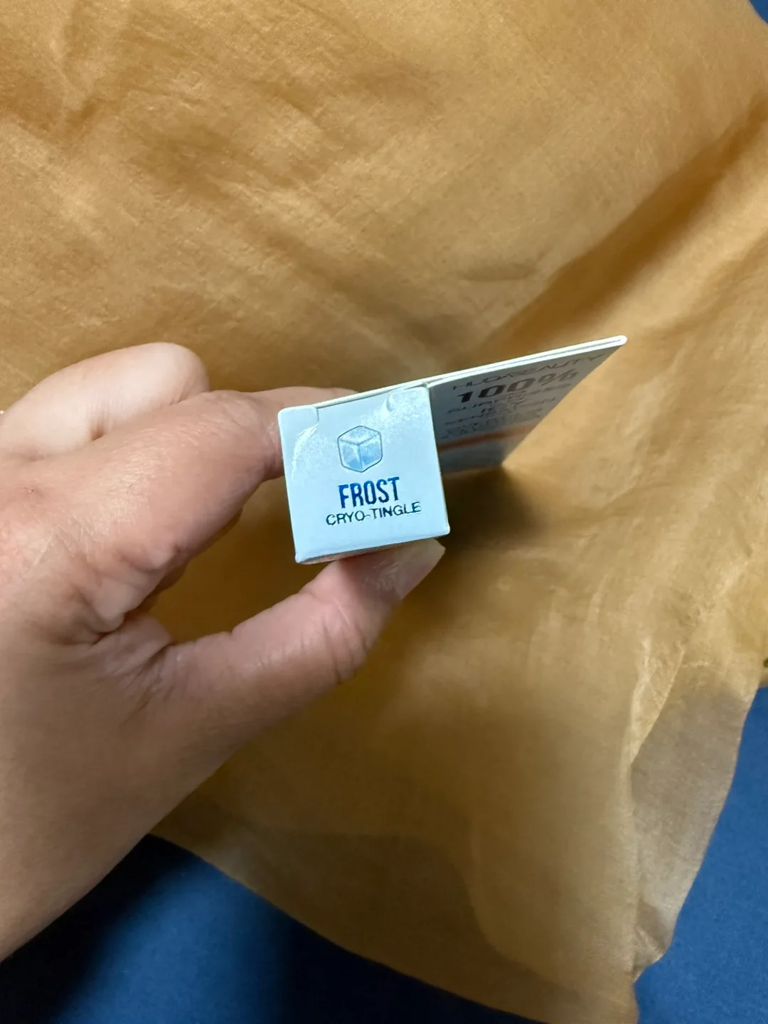 Huda Beauty Silk Balm Icy Cryo-Plumping Lip Balm - 3.3ml image indicator(2)