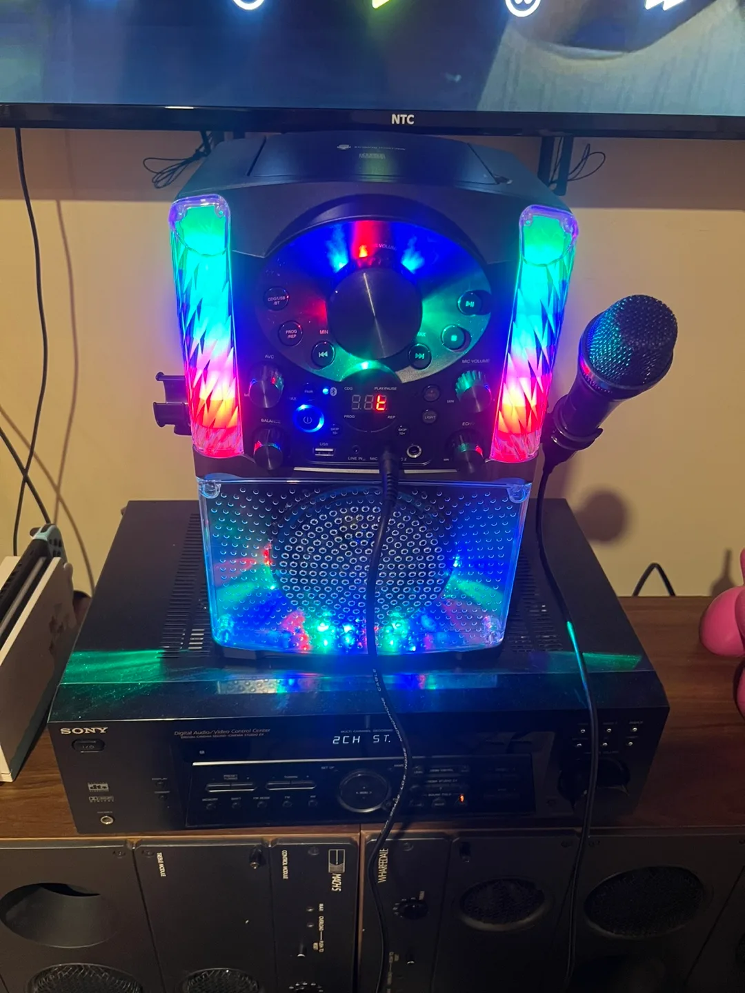 Singing Machine SML625TBK Karaoke System image indicator(2)