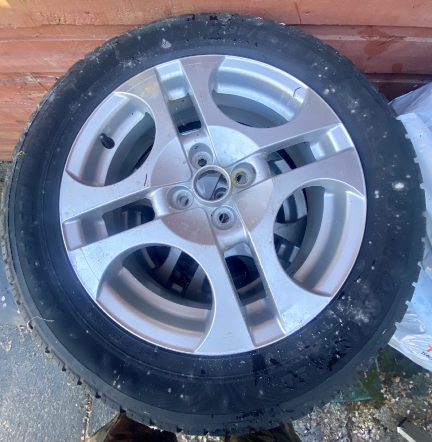 Silver 15" Alloy Rims with Tires