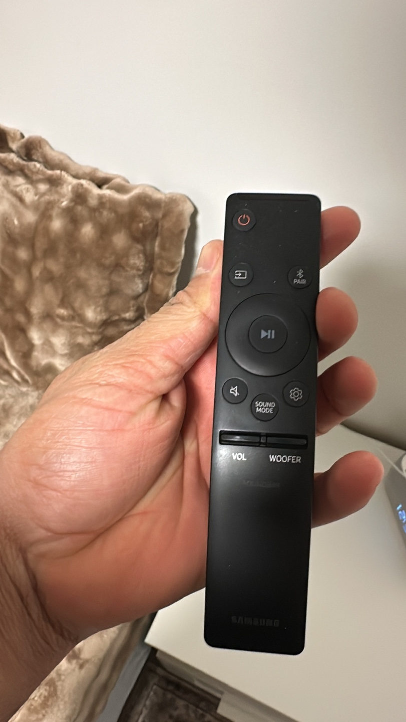 Samsung Soundbar with Wireless Subwoofer - photo 5