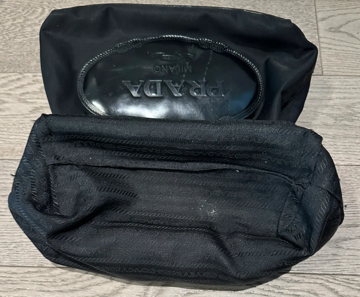 Authentic Prada Black Nylon leather detailed Shoulder Bag image indicator(8)