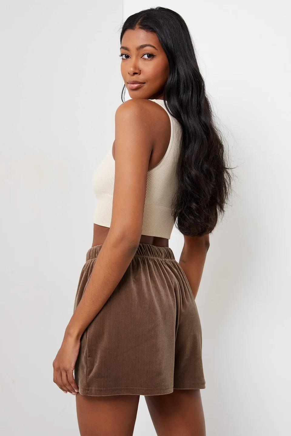 Pull-on knit soft corduroy shorts size large image indicator(3)