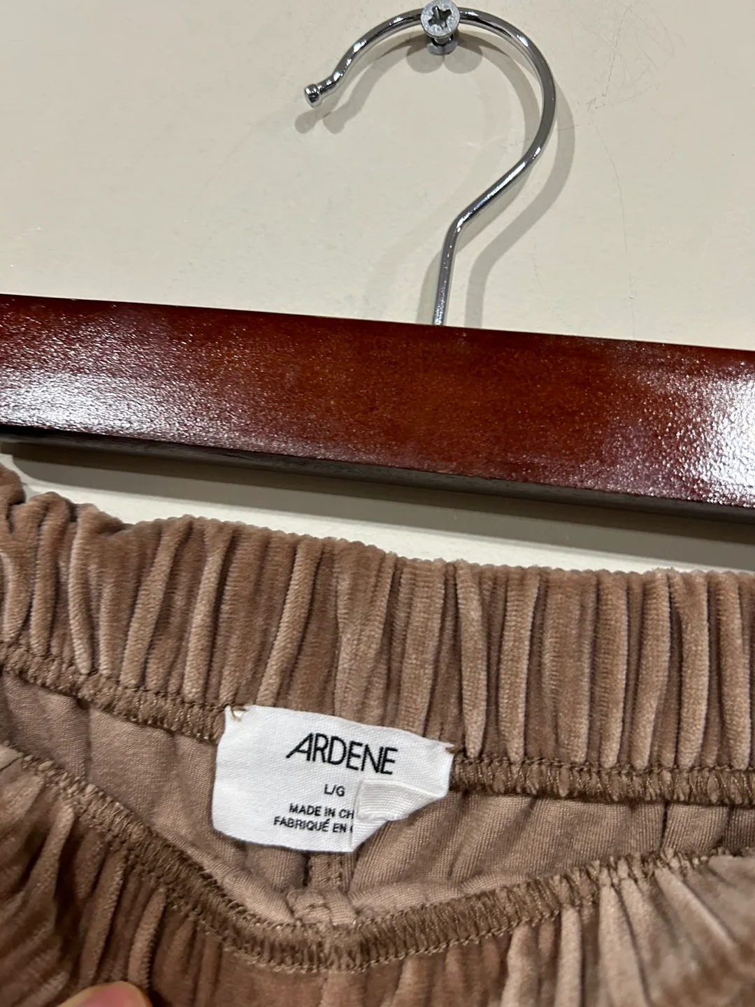 Pull-on knit soft corduroy shorts size large image indicator(6)