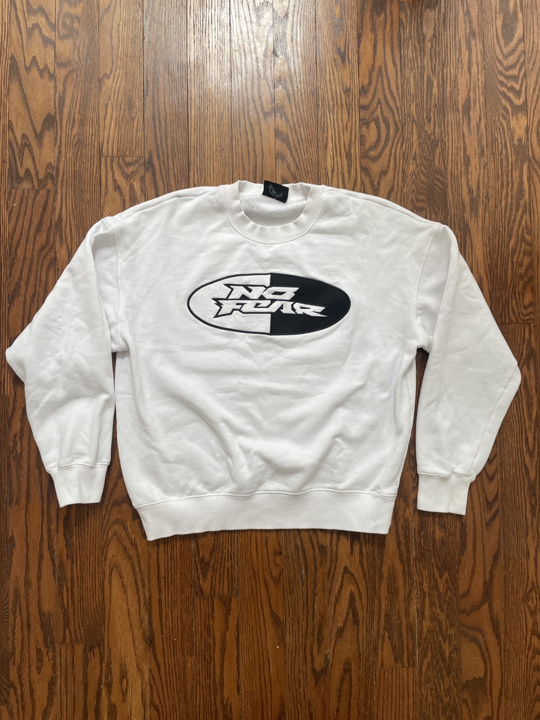 No Fear White Crewneck Sweatshirt Size Large