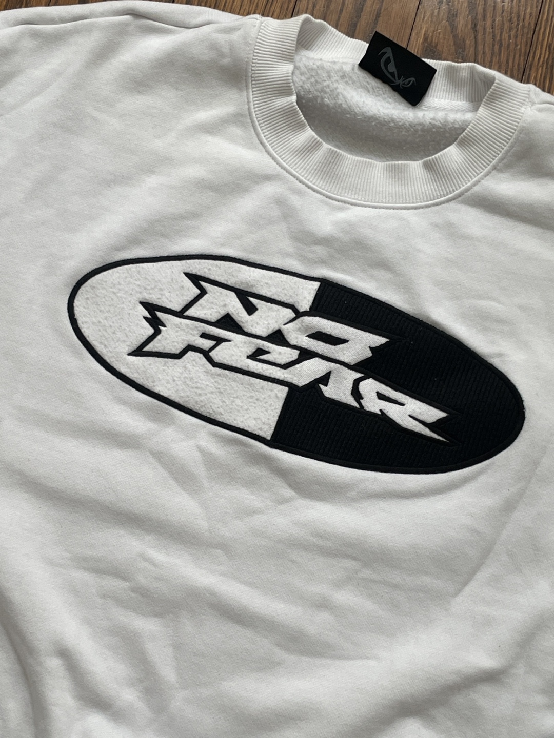 No Fear White Crewneck Sweatshirt Size Large - photo 2