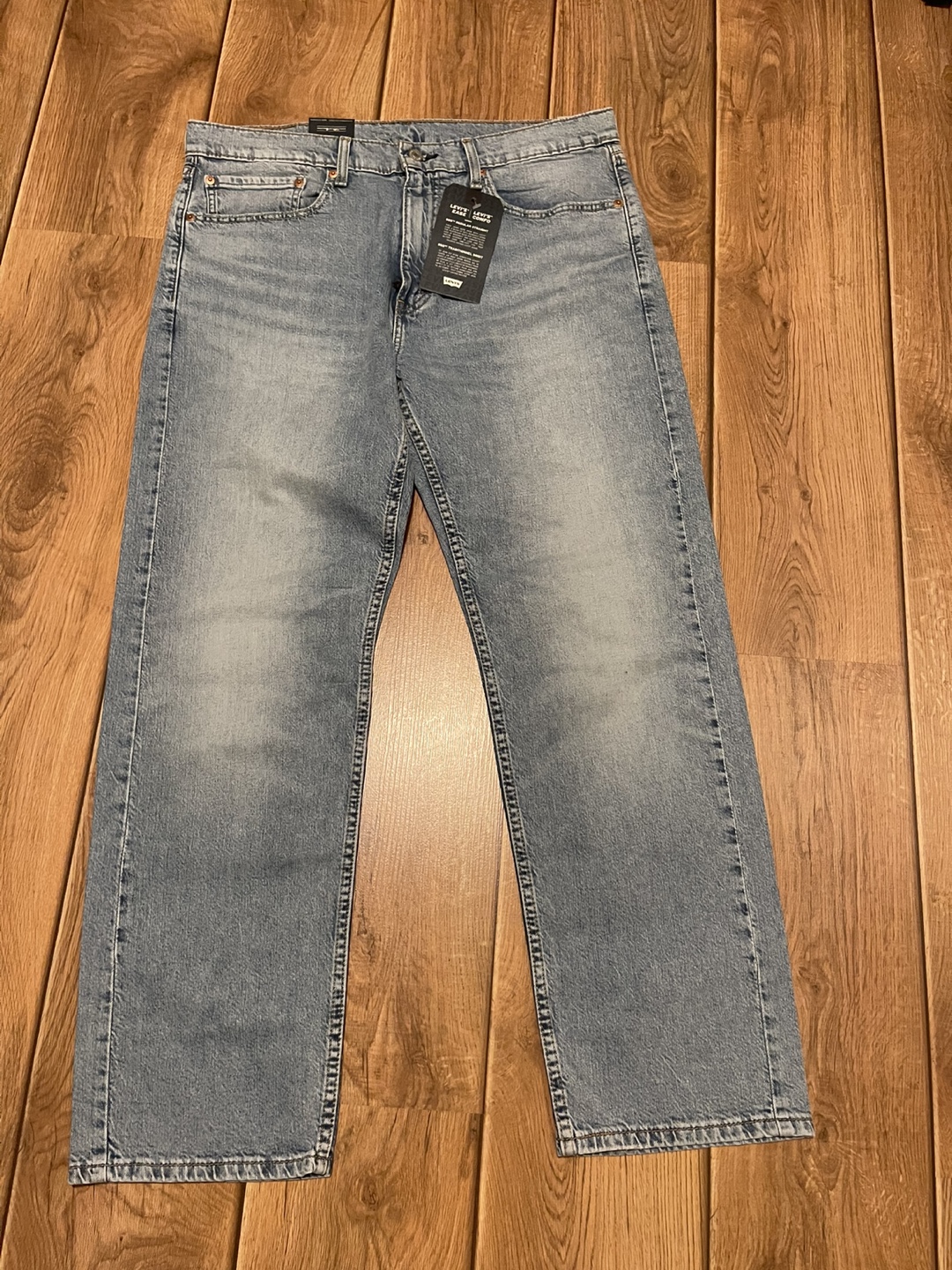 BRAND NEW Levis 505 jeans