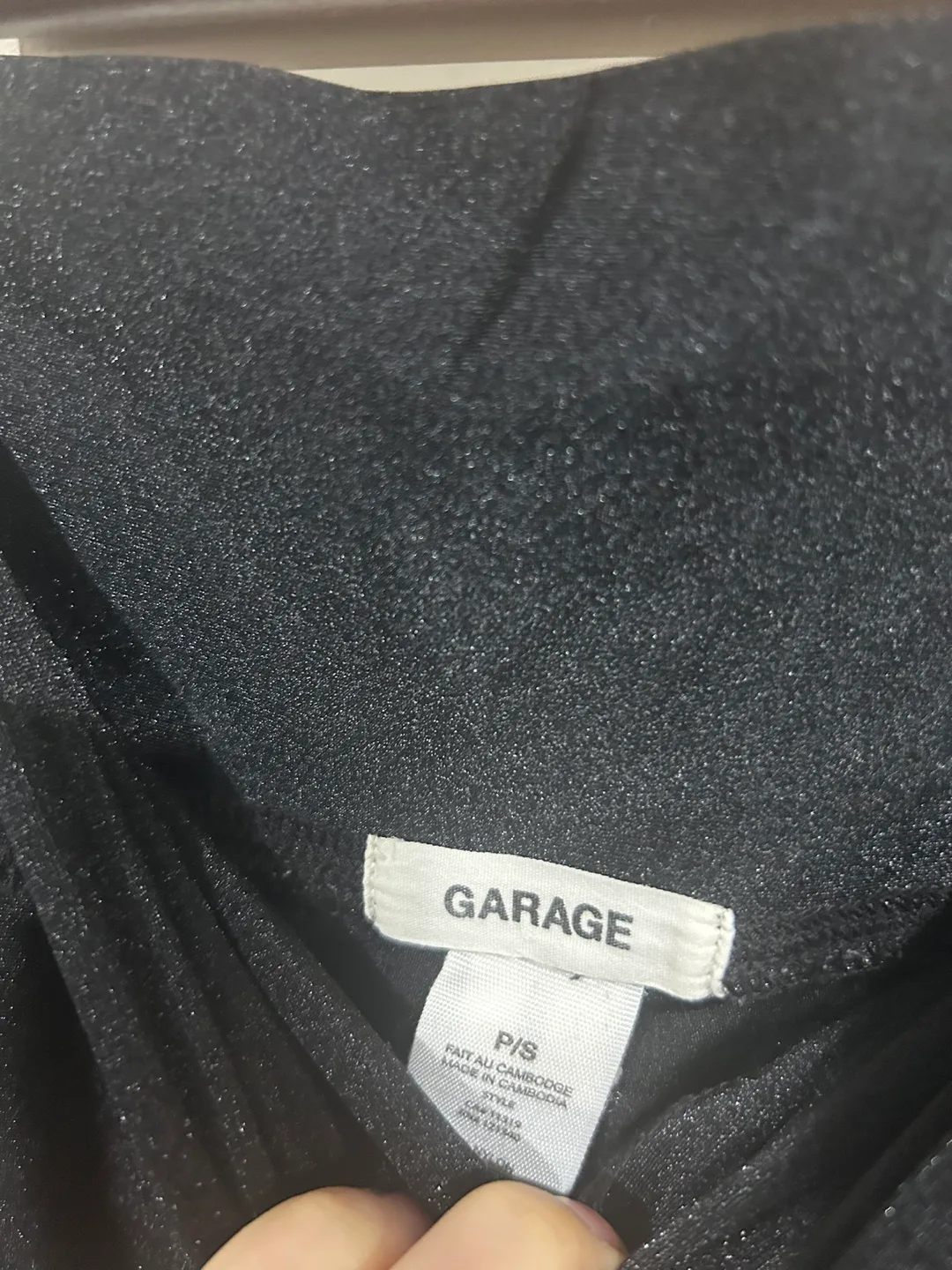 Garage high-rise shiny leggings size small , like new image indicator(7)