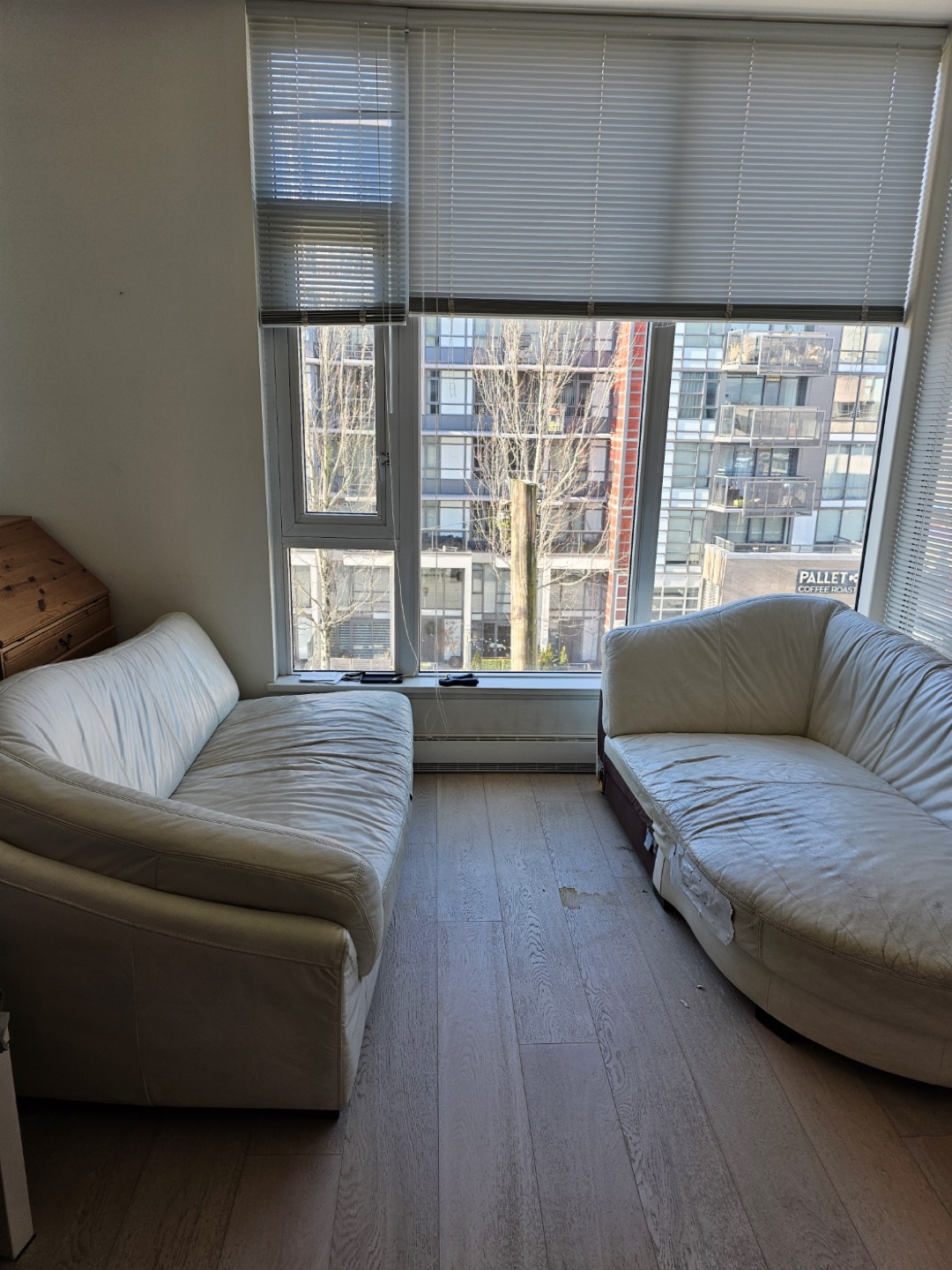 White Leather L-Shaped Sectional Sofa - photo 2