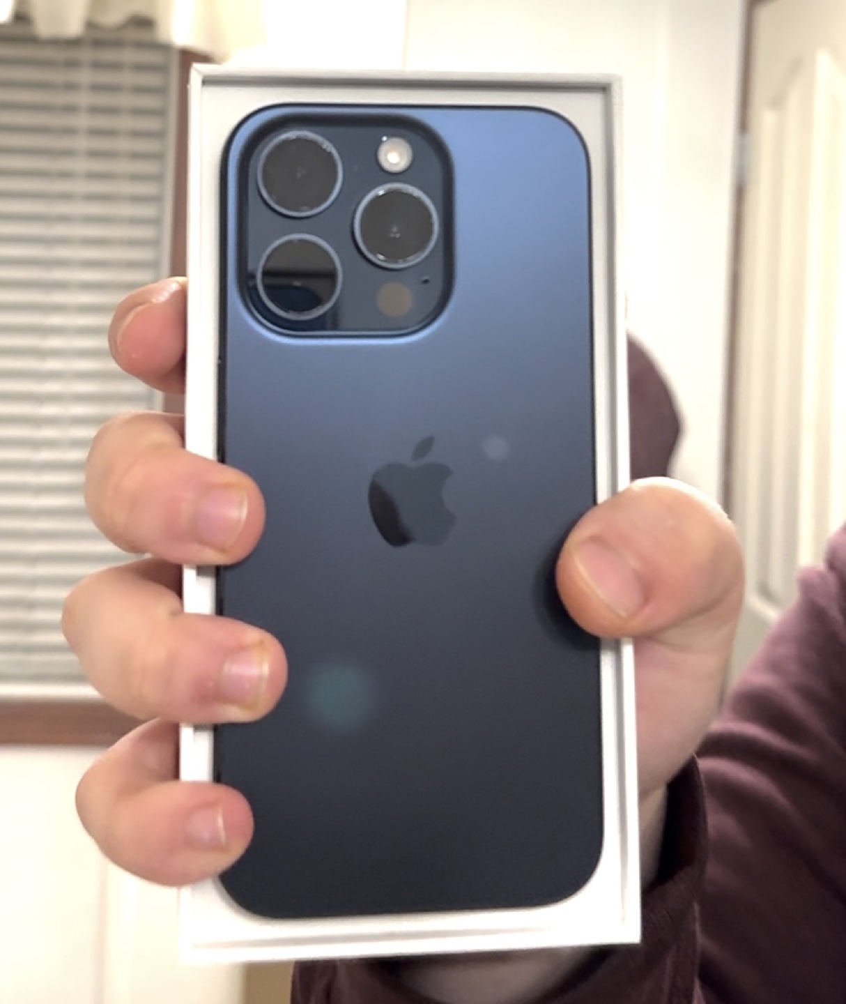 iPhone 15 Pro - 128GB - Okay condition with Wallet - photo 3