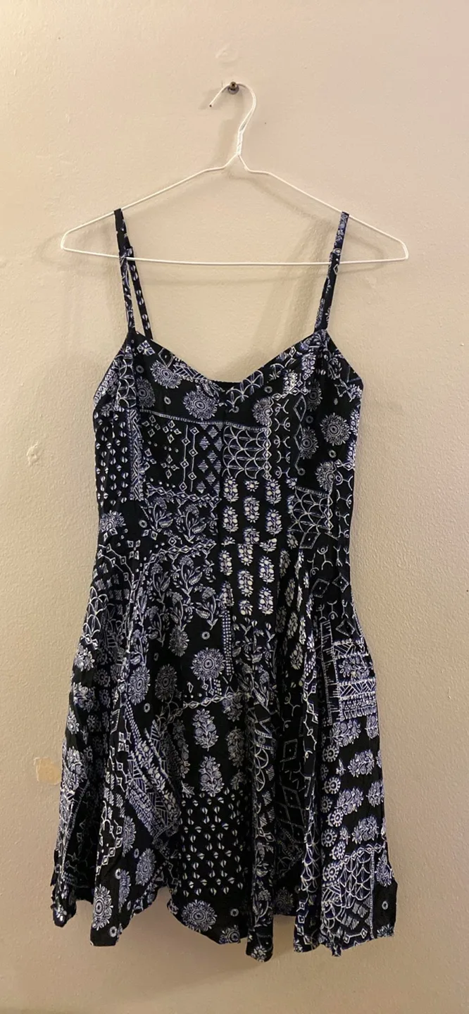 Talula Women's Size 2 Black and White Floral Summer Dress thumbnail