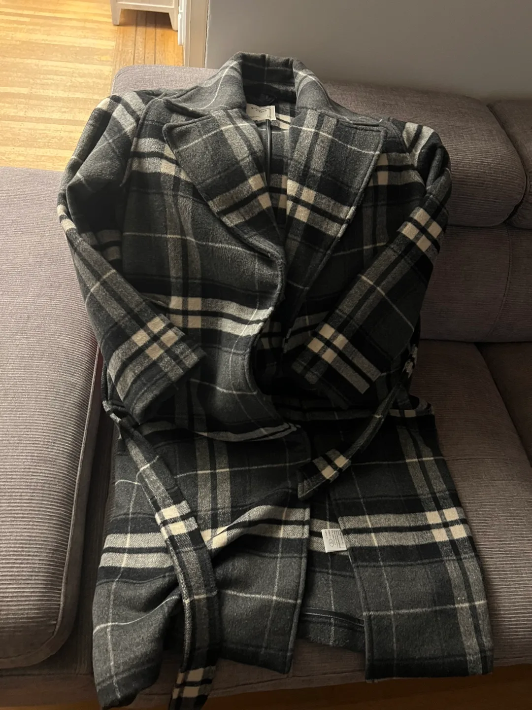 Abercrombie & Fitch Grey & White Plaid Coat - XS image indicator(3)