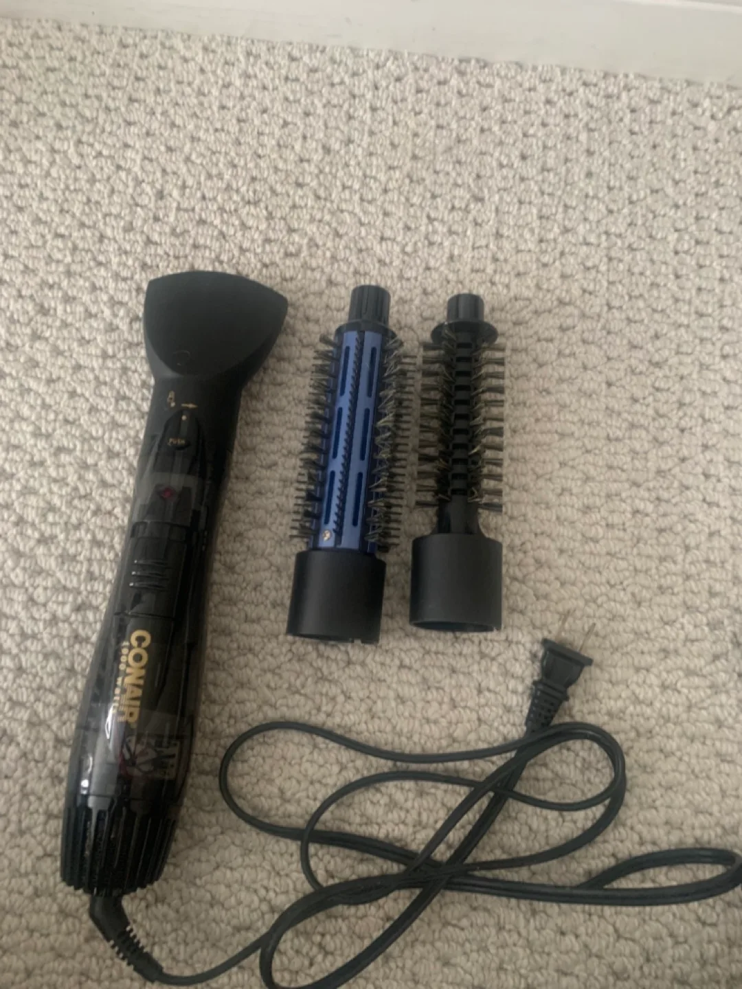 Conair Rotating Hot Air Styler thumbnail