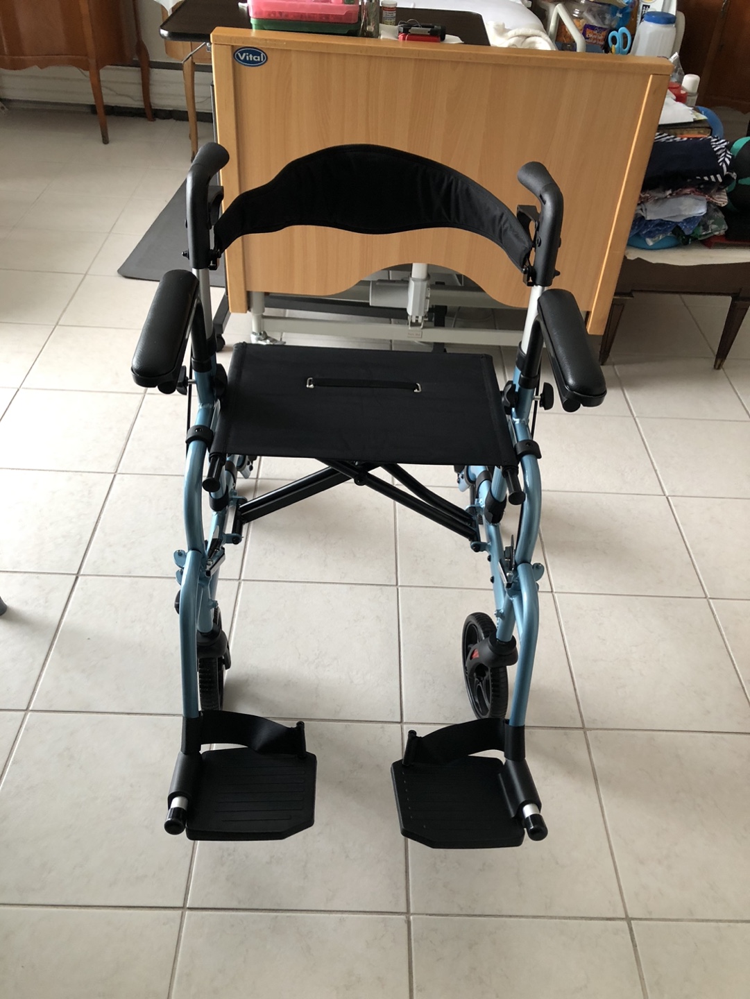 Lifezeal 2-in-1 Rollator Walker Wheelchair - Blue