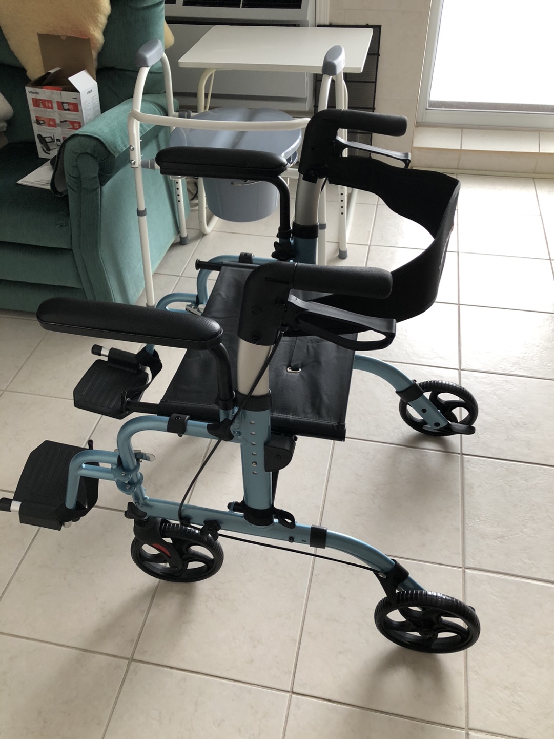 Lifezeal 2-in-1 Rollator Walker Wheelchair - Blue - photo 2