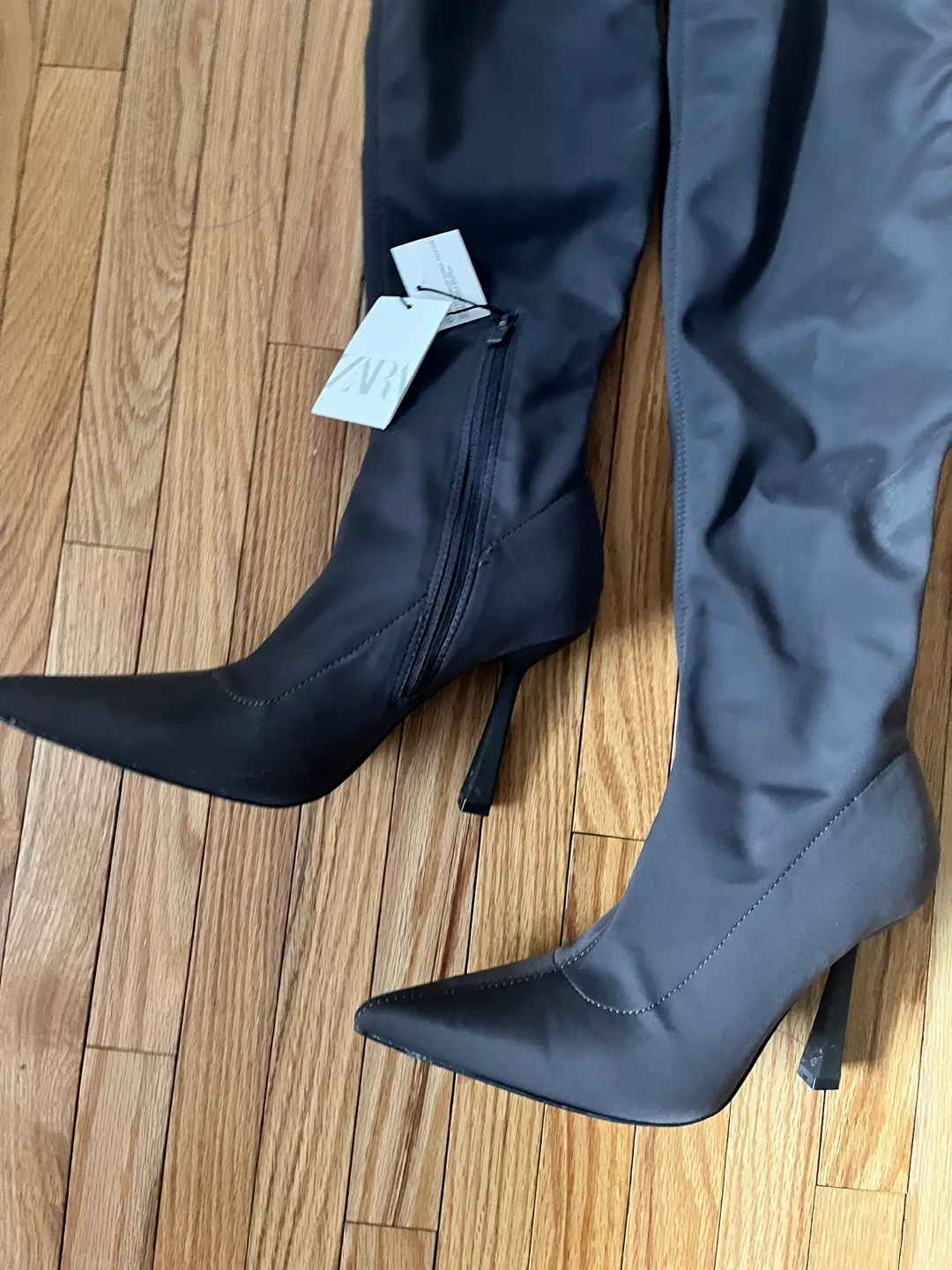 Zara Over-the-knee Pointed-toe Boots - Size 39 image indicator(2)