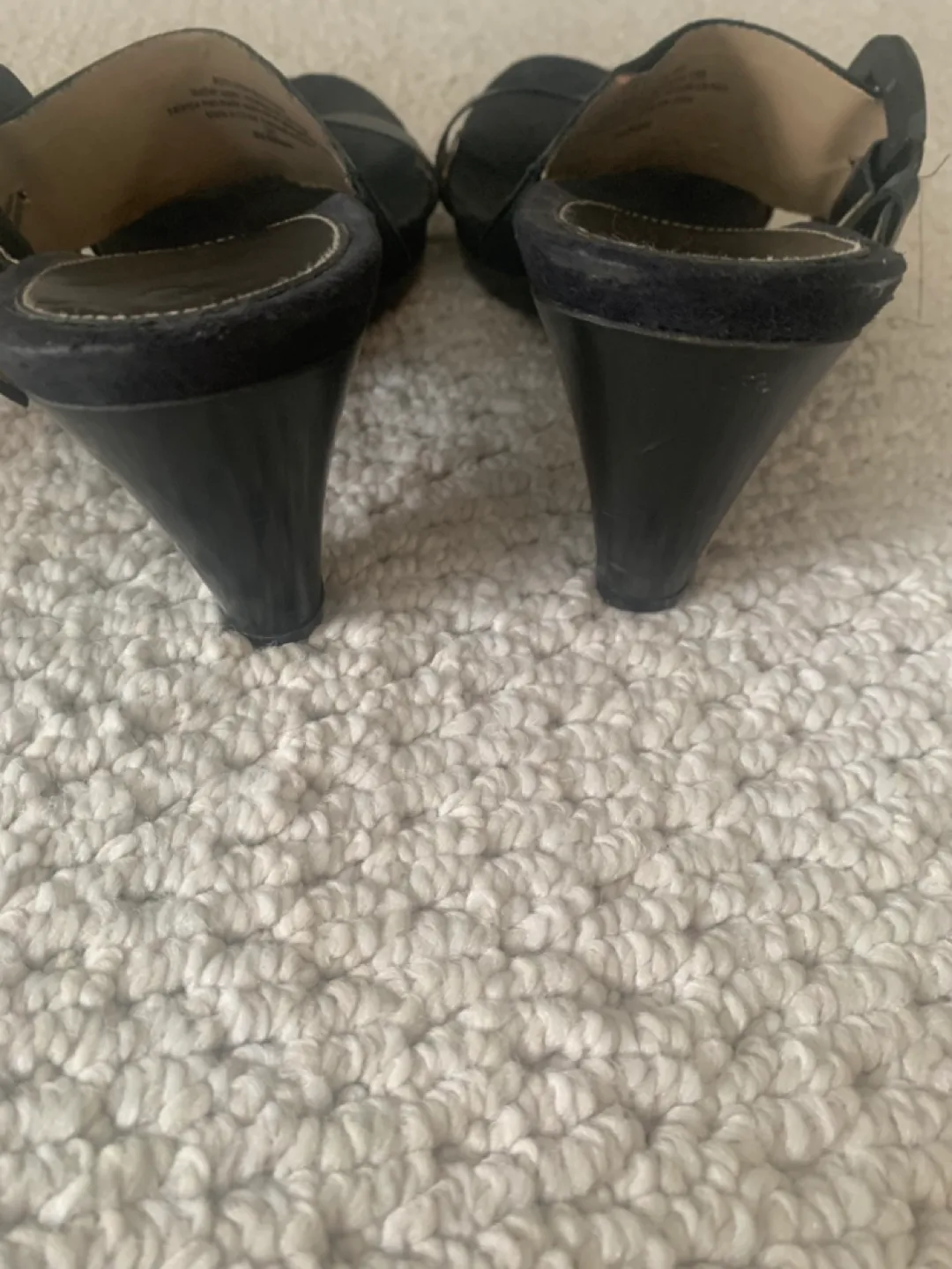 Bandolino Black Leather Wedge Sandals image indicator(3)