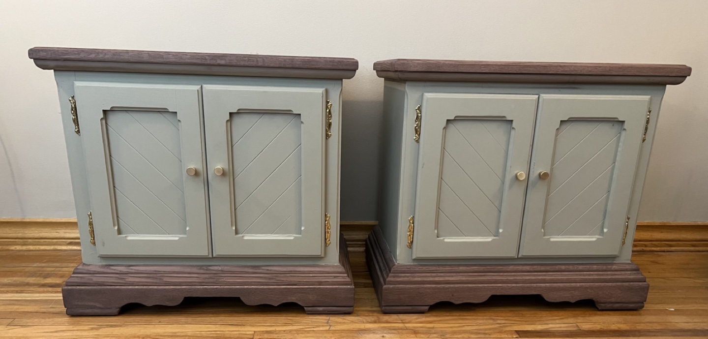 Pair of Vintage Nightstands - Refinished - photo 3
